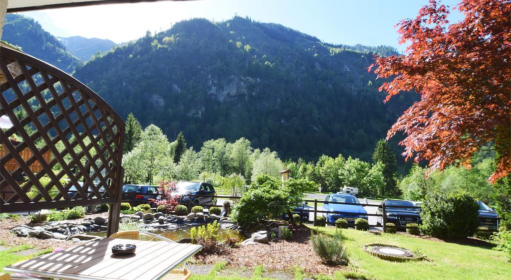 Hotel Kuenstleralm Капрун Екстериор снимка