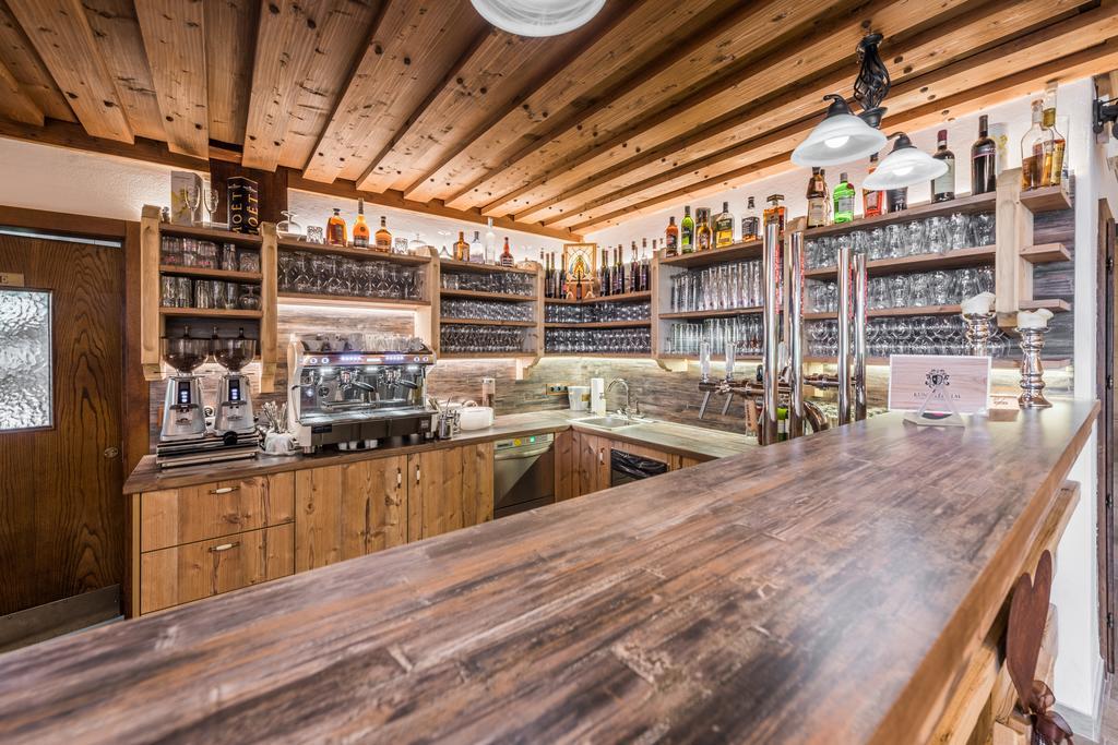 Hotel Kuenstleralm Капрун Екстериор снимка